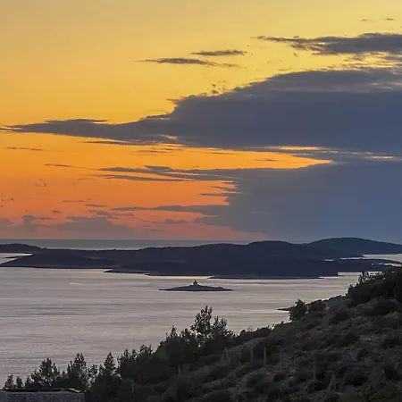 Sunset Haven Ferienhaus Zarače